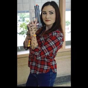 Meet your Posher, Mackenzie